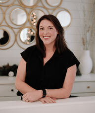 Book an Appointment with Amanda McEwen for Hand and Foot Services