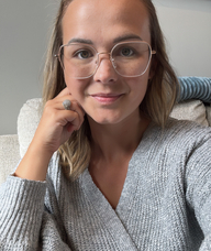 Book an Appointment with Madison Hicks for BSW, RSW