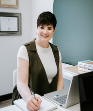 Book an Appointment with Lauren Rasmussen for Personalized Hormone Health Journey